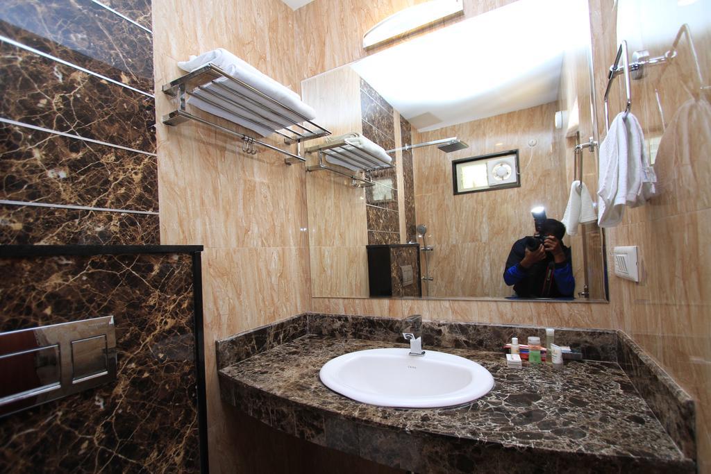 Hotel Noor Empire International Kormangala Μπανγκαλόρ Εξωτερικό φωτογραφία