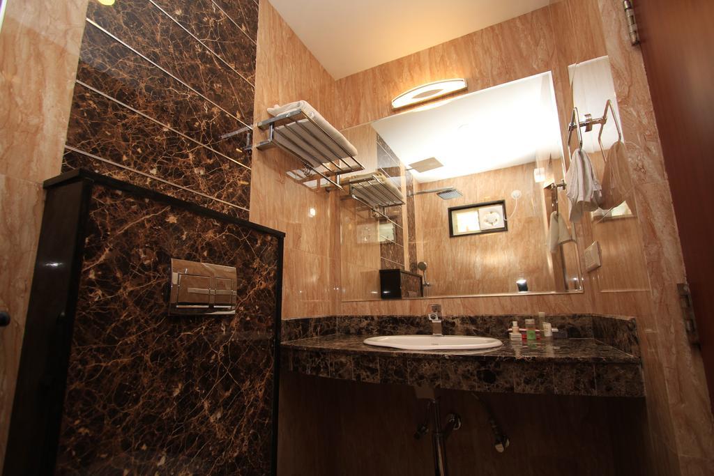 Hotel Noor Empire International Kormangala Μπανγκαλόρ Εξωτερικό φωτογραφία